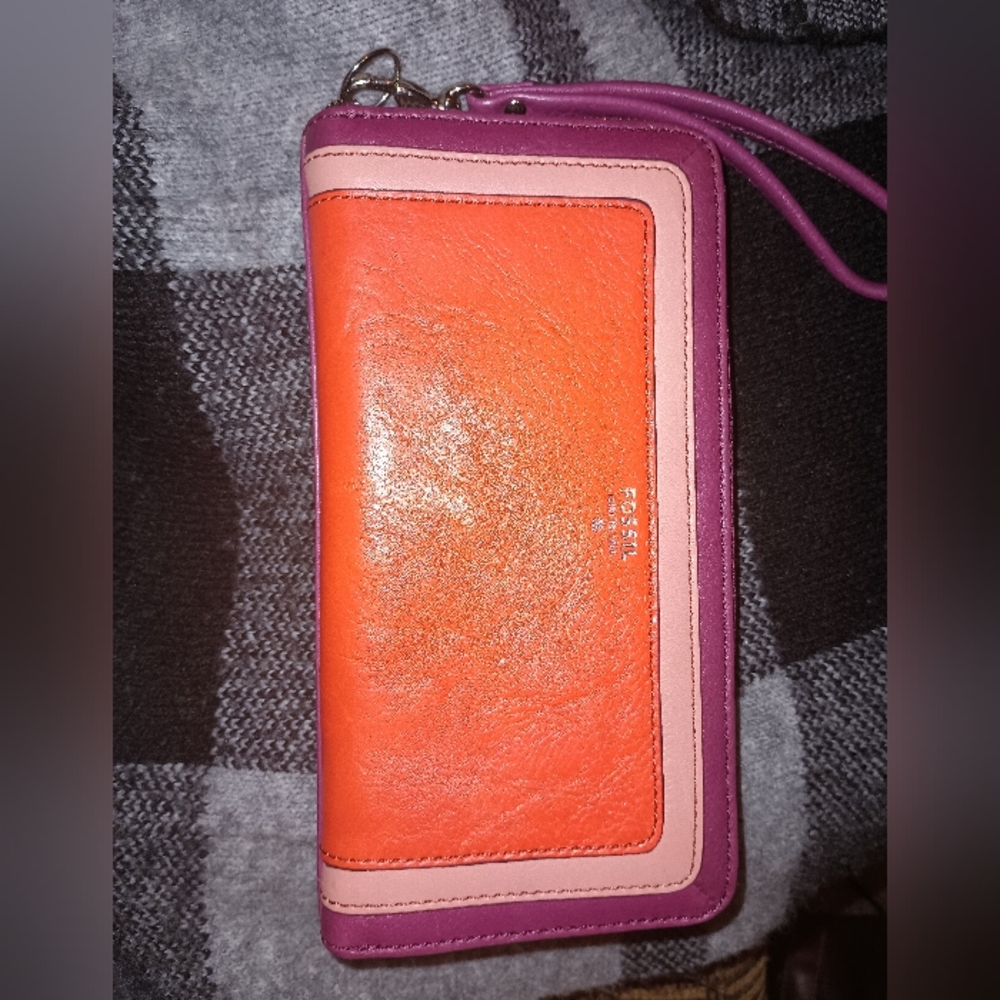 Fossil women's wallet